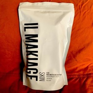 Il Makiage Magic Moisturizing Sun Foam